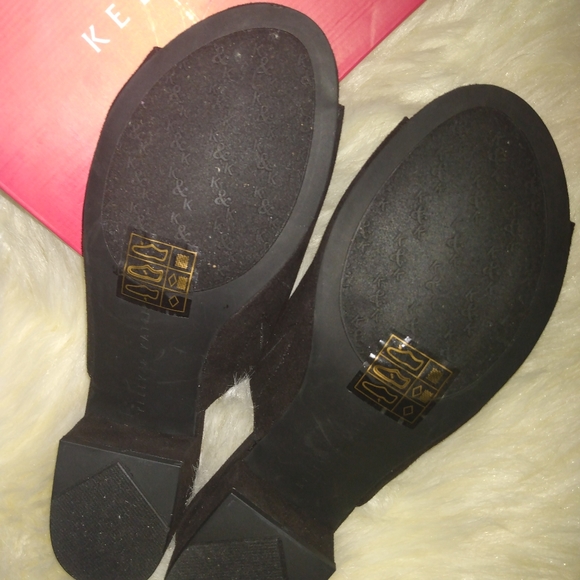 Kellie and Katie Size 7 Shoes - Picture 5 of 11